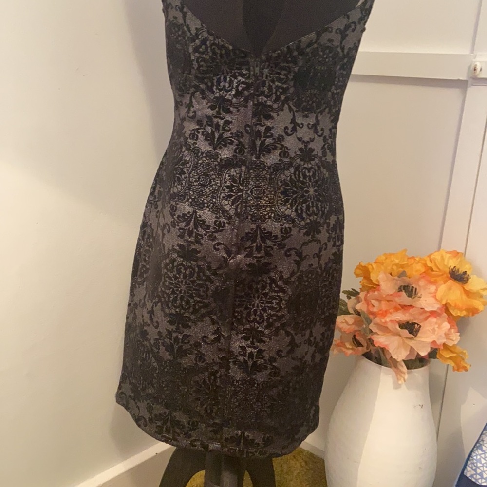 🌟NWT🌟 TRIXXI Black & Silver Patterned Cocktail Formal Dress with Mesh Ne… - Picture 14 of 17